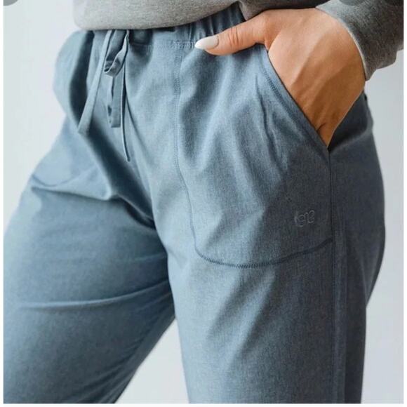 Albion Jetsetters Cropped Ankle Zip Joggers Womens Size Large High Rise Navy - Picture 4 of 7